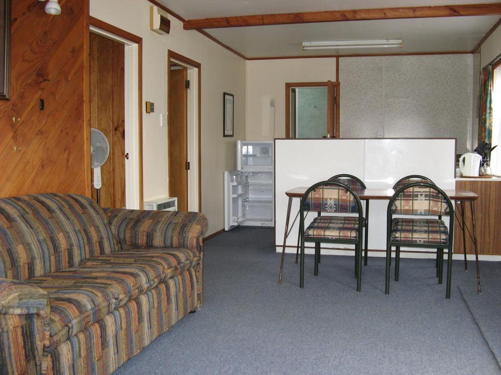 Tongariro River Motel Turangi Room photo