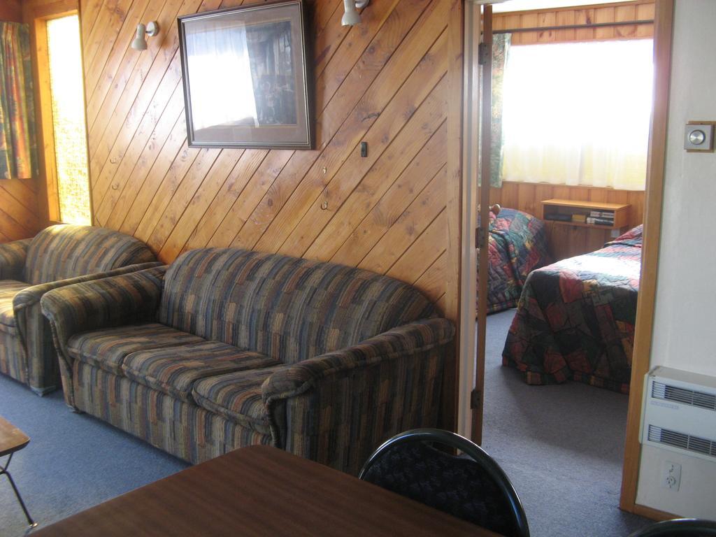Tongariro River Motel Turangi Room photo