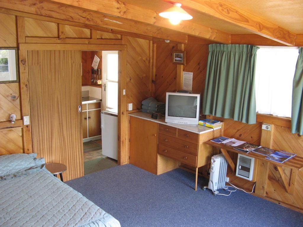 Tongariro River Motel Turangi Room photo