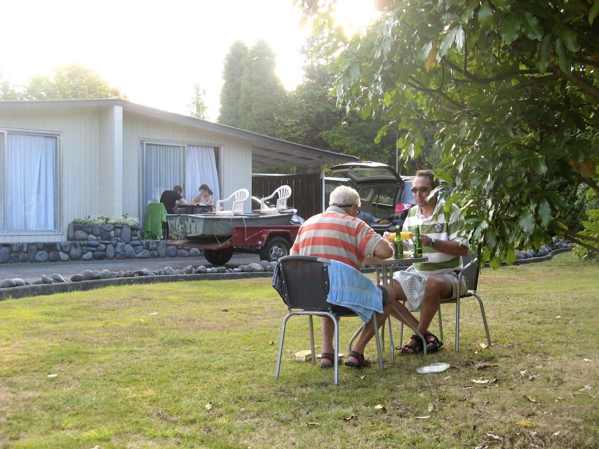 Tongariro River Motel Turangi Exterior photo