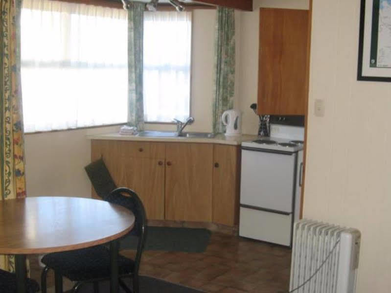 Tongariro River Motel Turangi Exterior photo